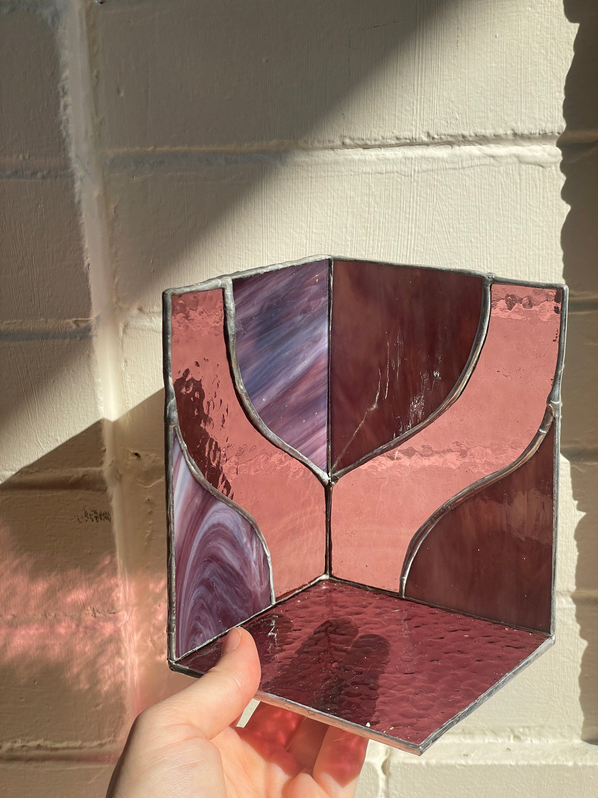 Amethyst Wave Corner Candle Holder